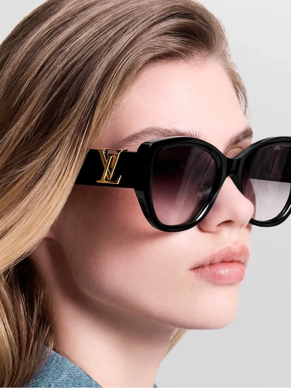 Louis Vuitton icon Cat-Eye Sunglasses with Gold LV Accent E